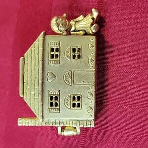 Vintage A.J.C. Dollhouse Brooch Pin Gold Tone Opens To Inside Of House